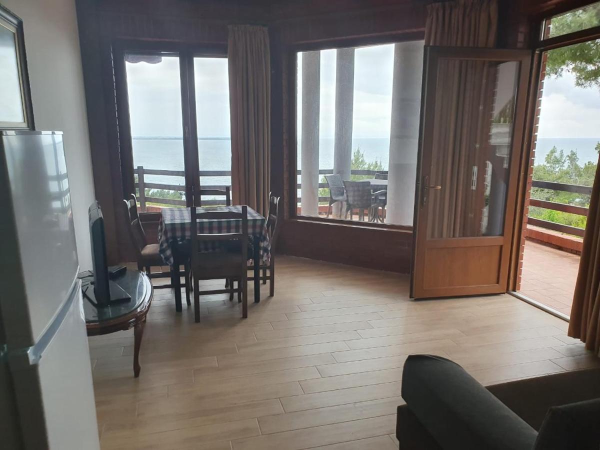 Hotel Brifs Shengjin Bagian luar foto
