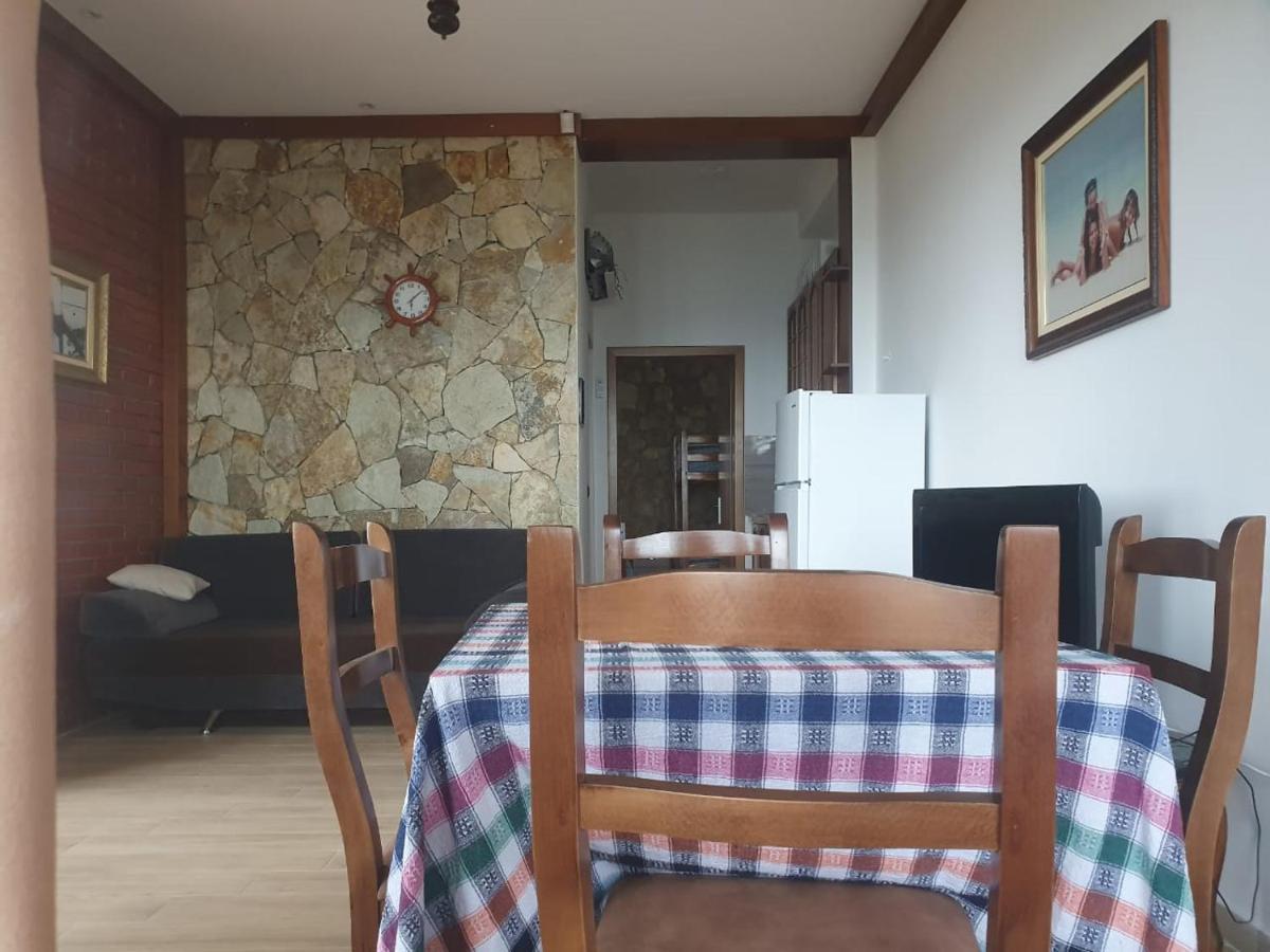 Hotel Brifs Shengjin Bagian luar foto
